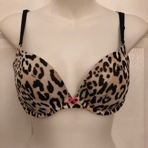 $10 SALE! VICTORIAS SECRET PINK CHEETAH BRA
